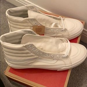 Brand new Vans Sk8 Hi